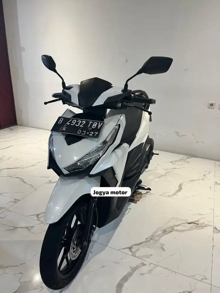 1 - Honda Vario 125 Tahun 2017