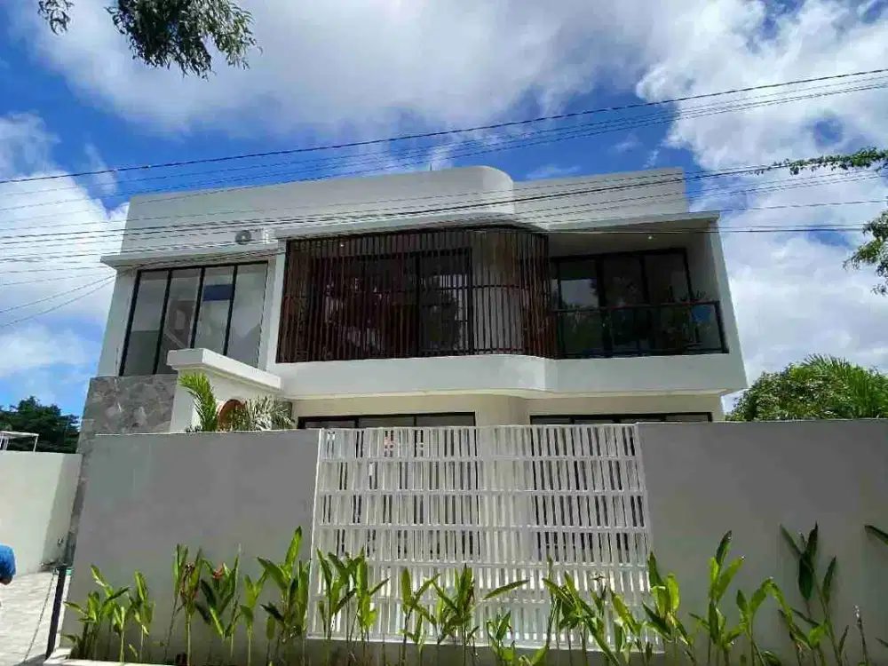 Di Jual Vila Baru siap huni SHM 3 bedroom dekat pantai Melasti Jimbaran