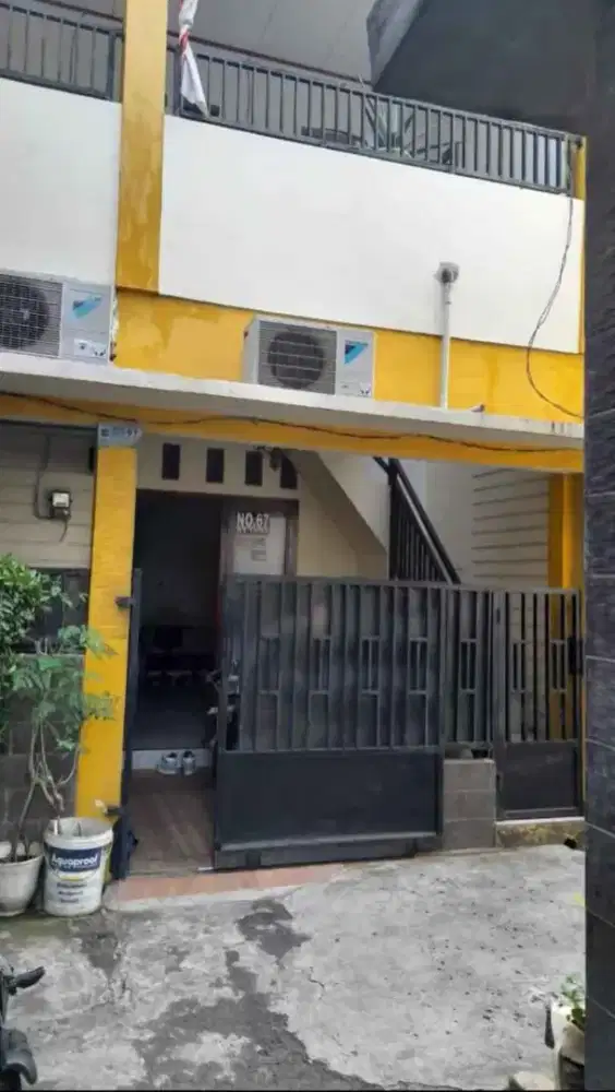 Rumah Milik Pribadi - Siap Huni + Ada Kontrakan 2 Pintu