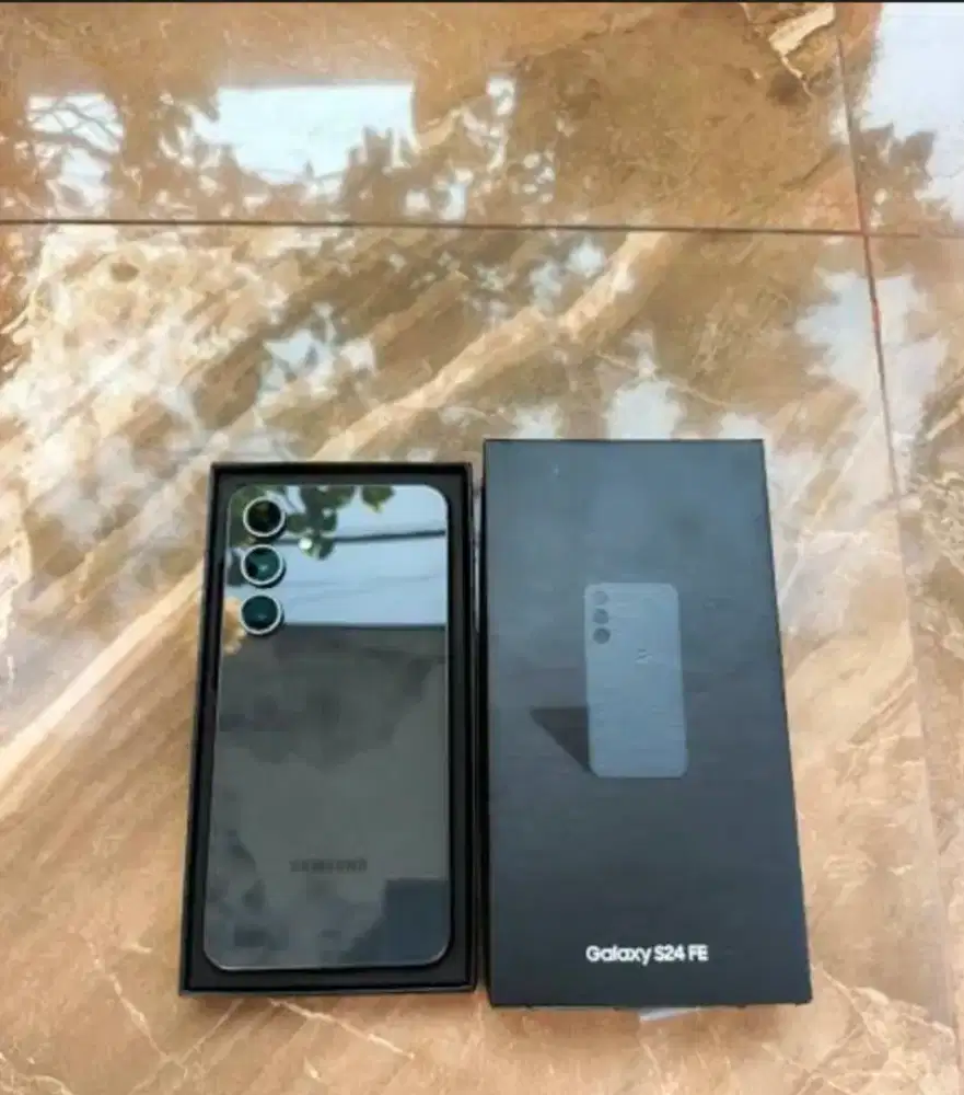 Samsung S24Fe 8/512 like New