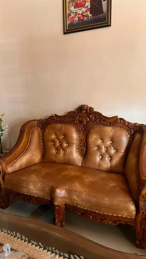 DI JUAL KURSI, MEJA DAN LEMARI JATI ( KONDISI SANGAT BAGUS )