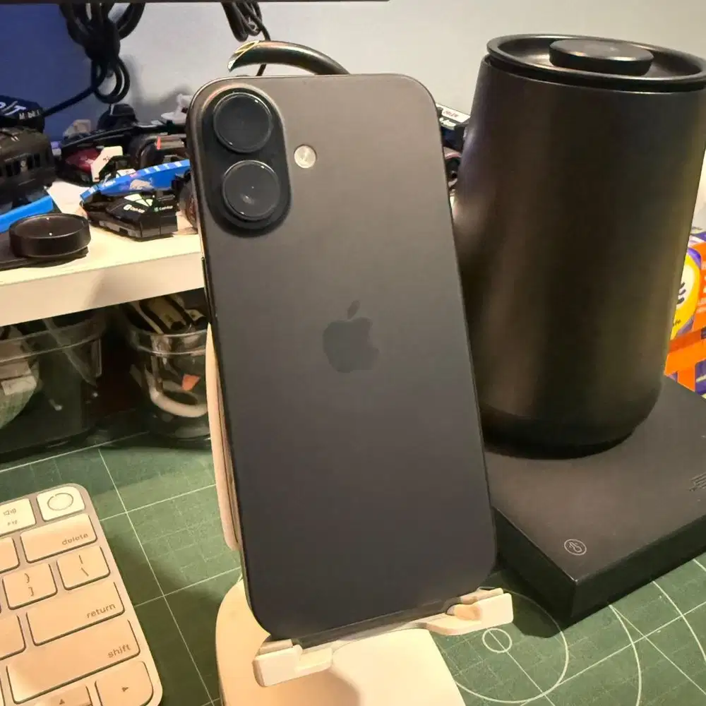 Iphone 16 basic 128 gb black