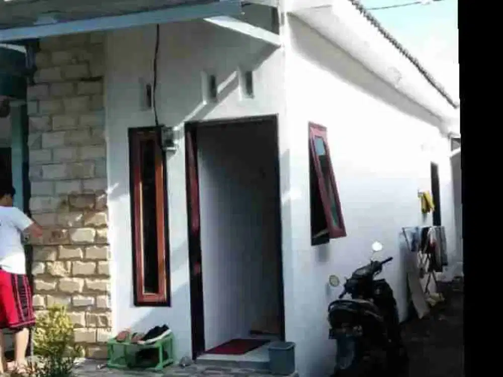 Rumah kampung siap huni depan puskesmas Sukodono