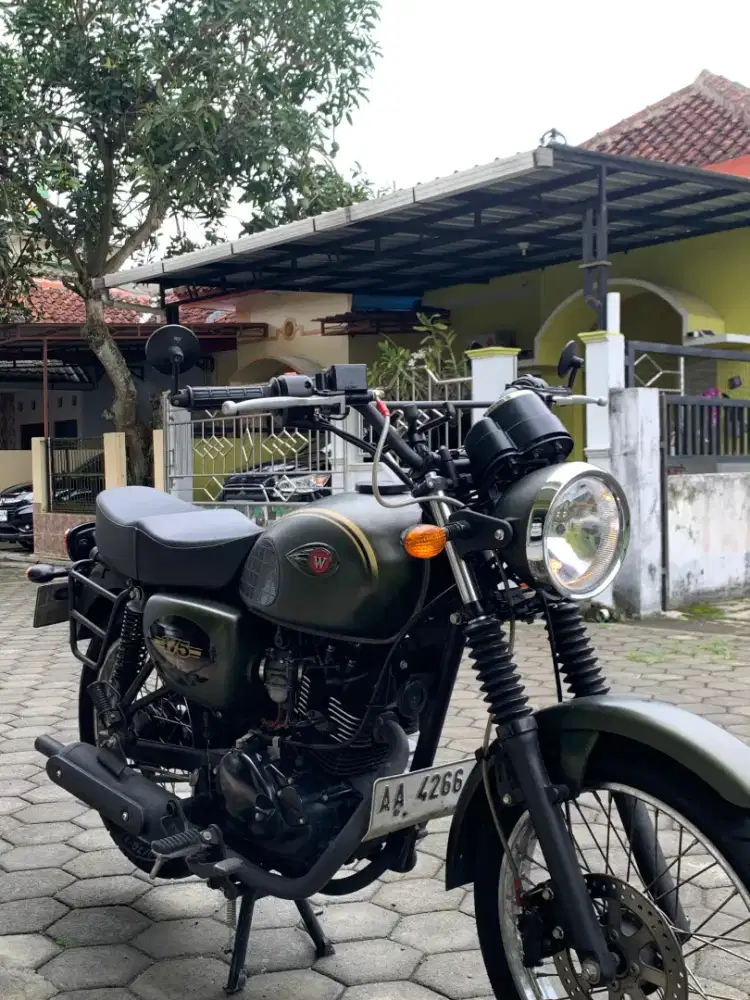 DIJUAL KAWASAKI W175 SE Th 2022