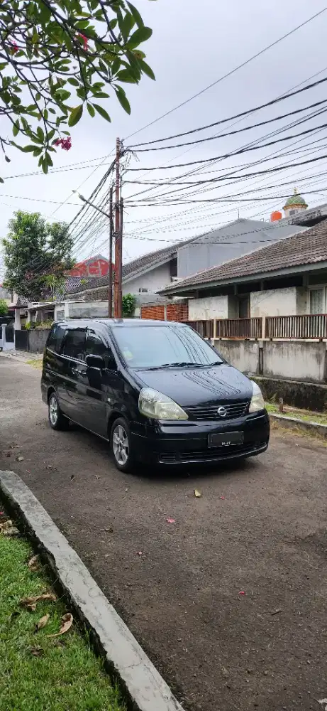 Nissan Serena CT 2004 Istimewa