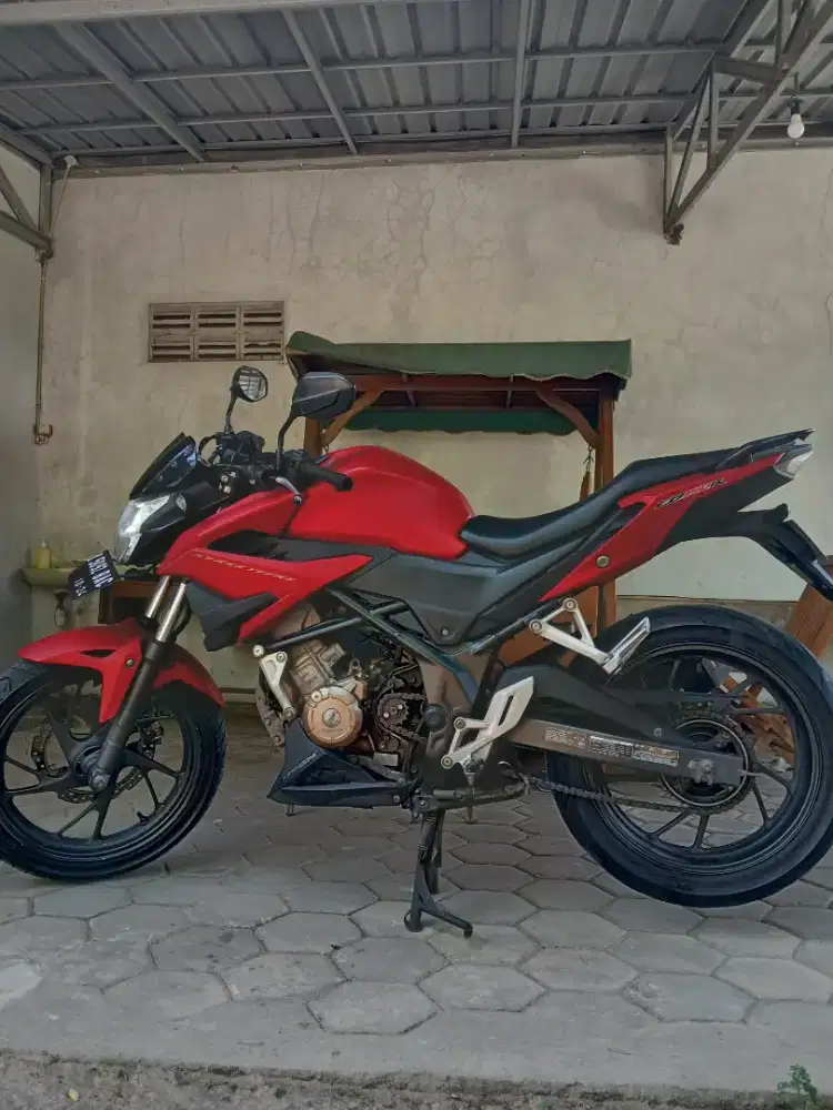 CB150R STREER FIRE