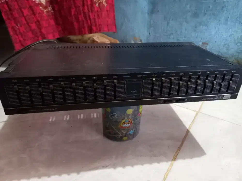 Equalizer sansui SE-500 kondisi fisik sesuai poto Normal suara nyes