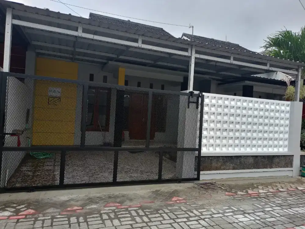 Disewakan Rumah nyaman dalam komplek