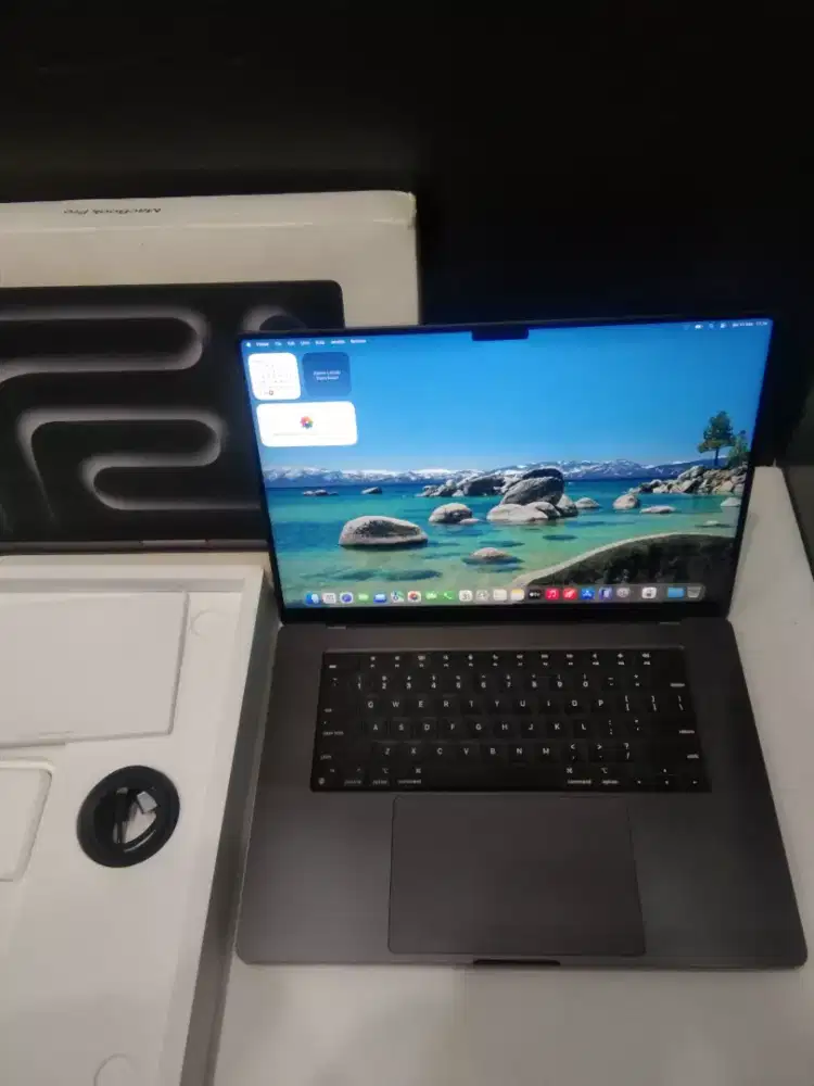 Macbook Pro M3 ProMax 36/1TB Mulus Fullset