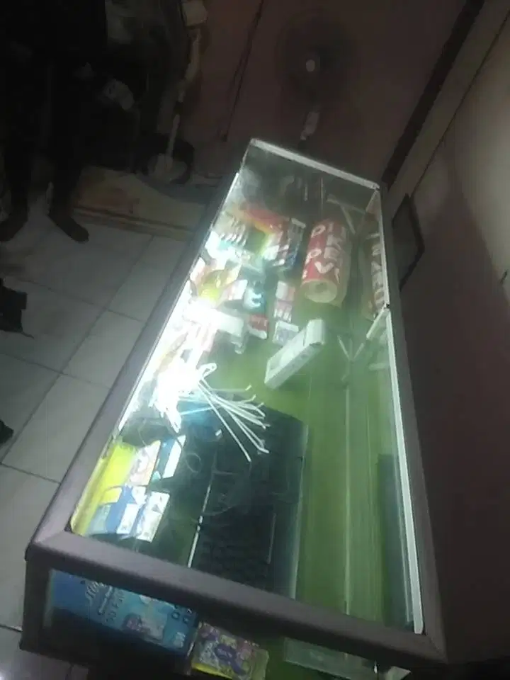 ETALASE HP (counter)