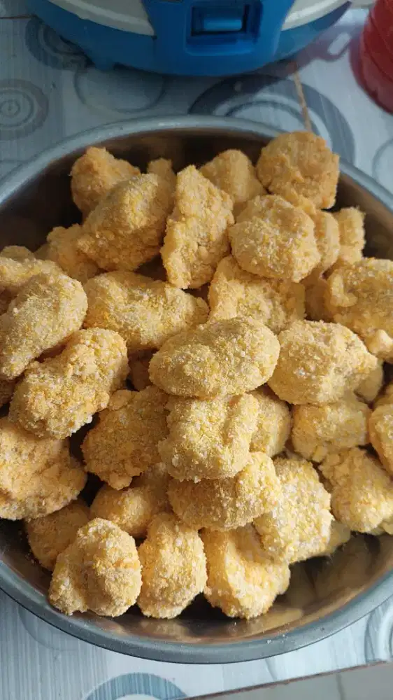 Penjaga stand makanan ringan (jajan)