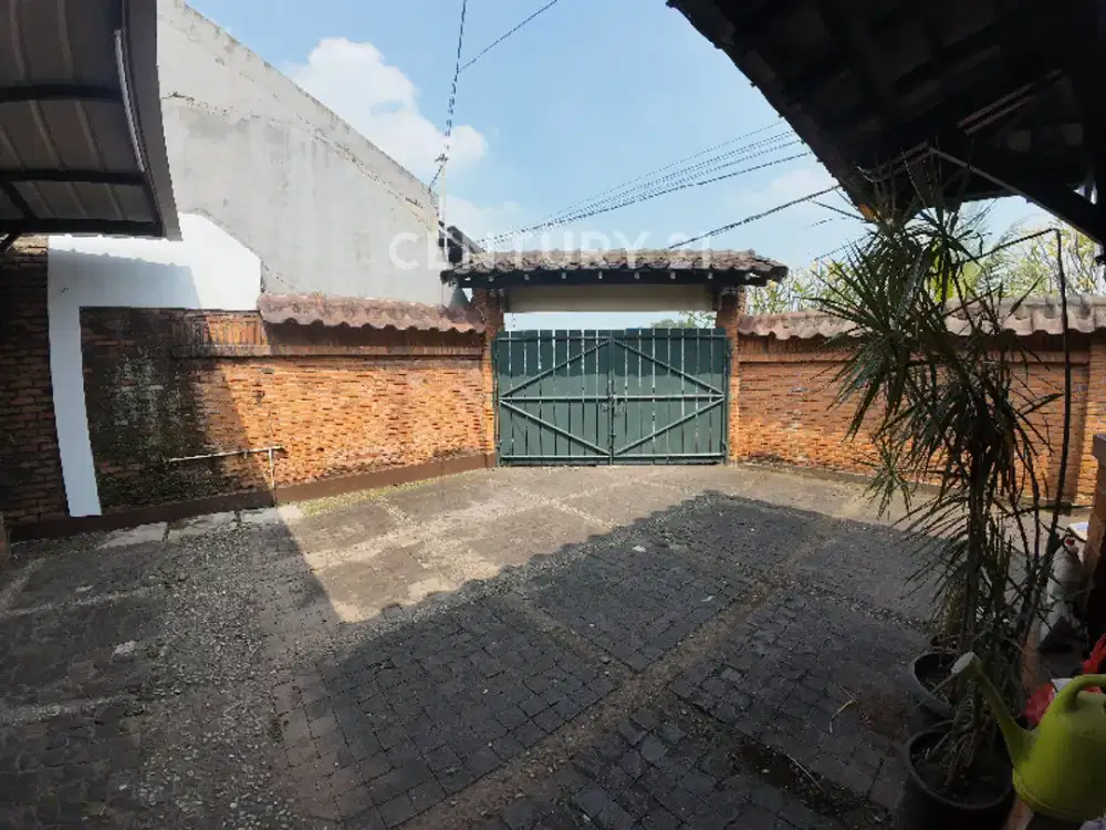 Rumah Strategis Cocok Untuk Usaha Pinggir Jalan Raya Tol Andara