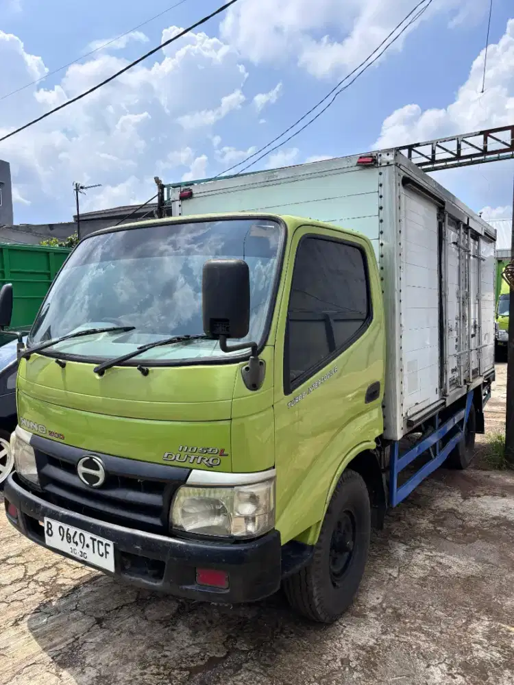 Hino dutro engkel Long bok   2 unit