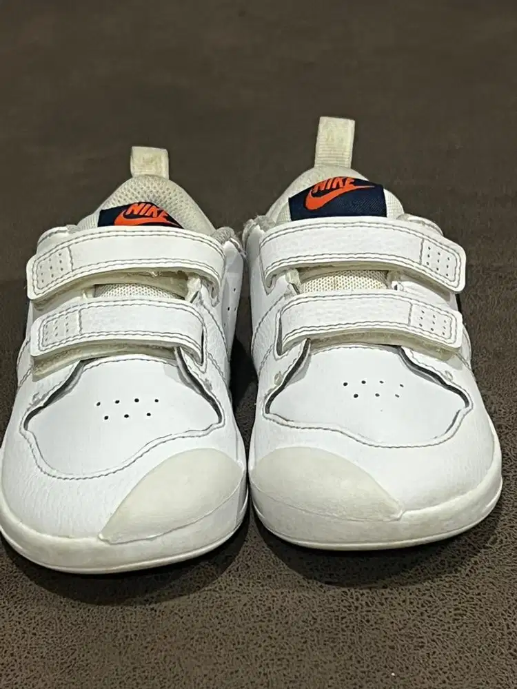 Sepatu anak nike pico 5