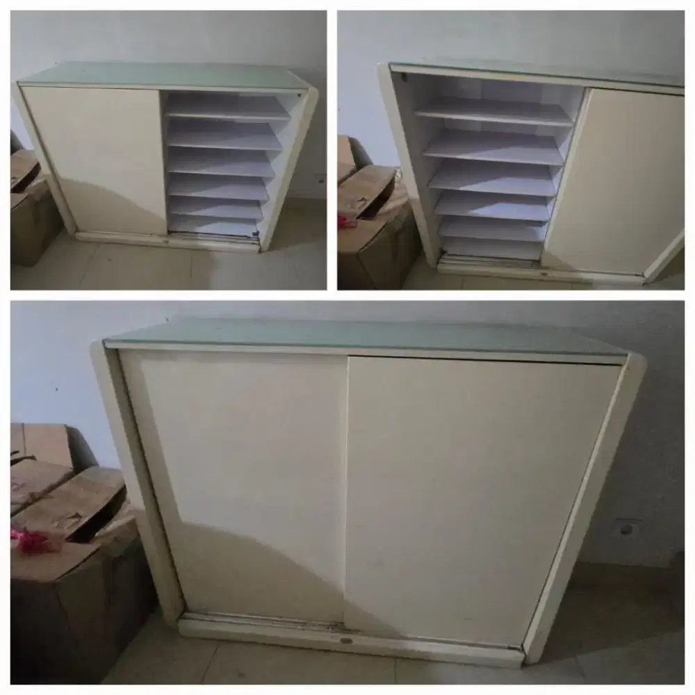 Preloved Rak Sepatu Informa

Sliding door 
Ukuran 125 x 39 x 100 cm