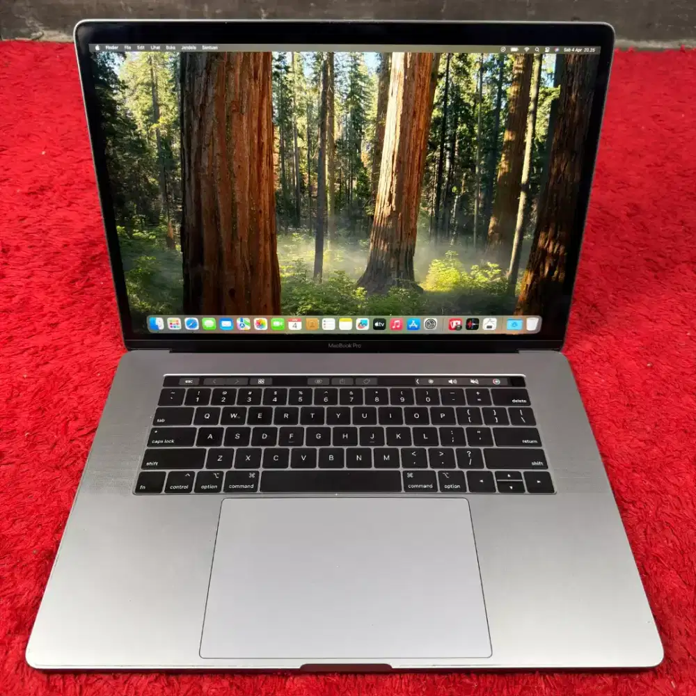 Macbook pro 2019 15 inch ram 16gb ssd 512gb core i9 dual vga bisa cod
