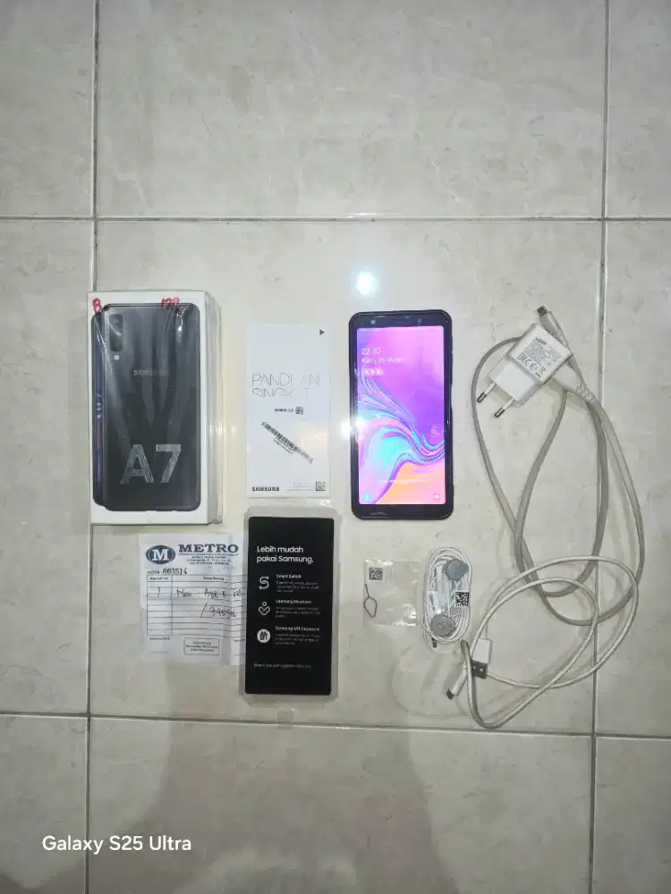 Dijual HP Samsung A7 2018 Pemakaian 2019