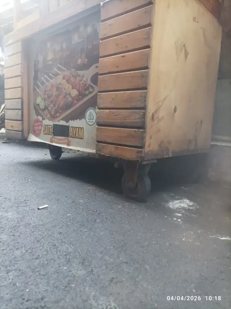 Yo bosku gerobak nya , buat jualan angringan dan lain