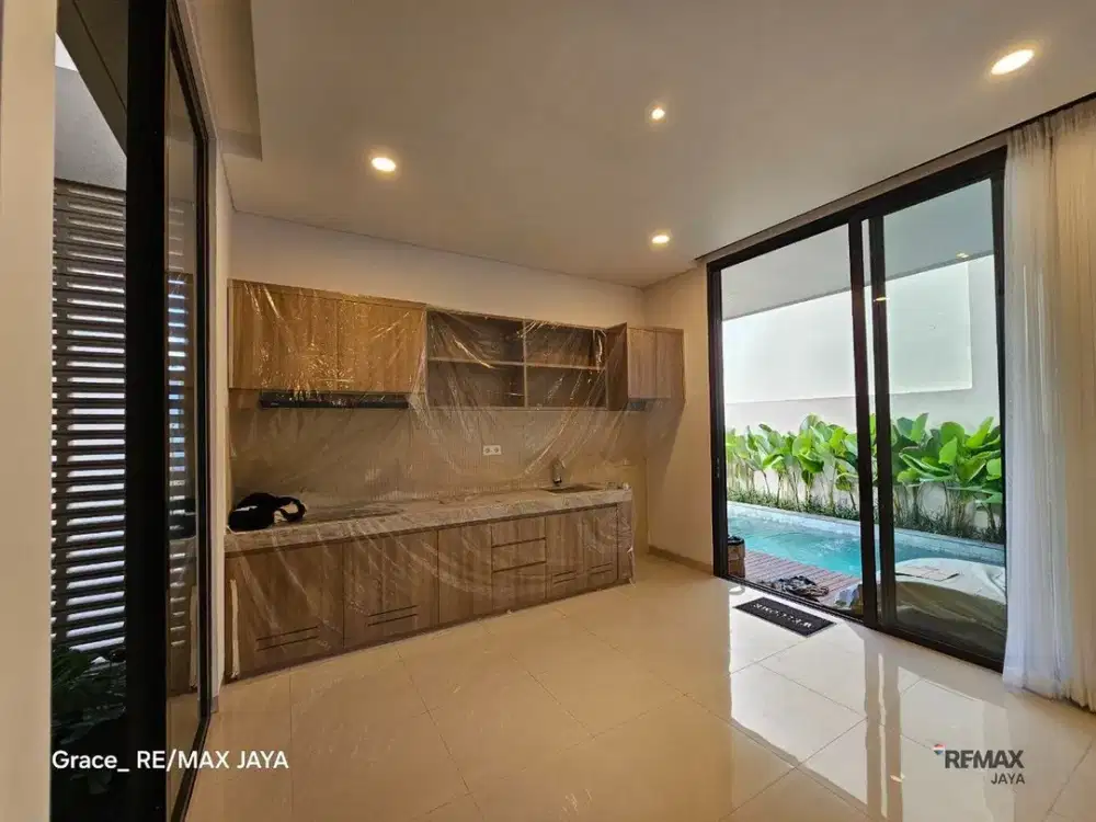 Brand New Modern 3 Bedroom Villa For Lease at Pererenan Canggu