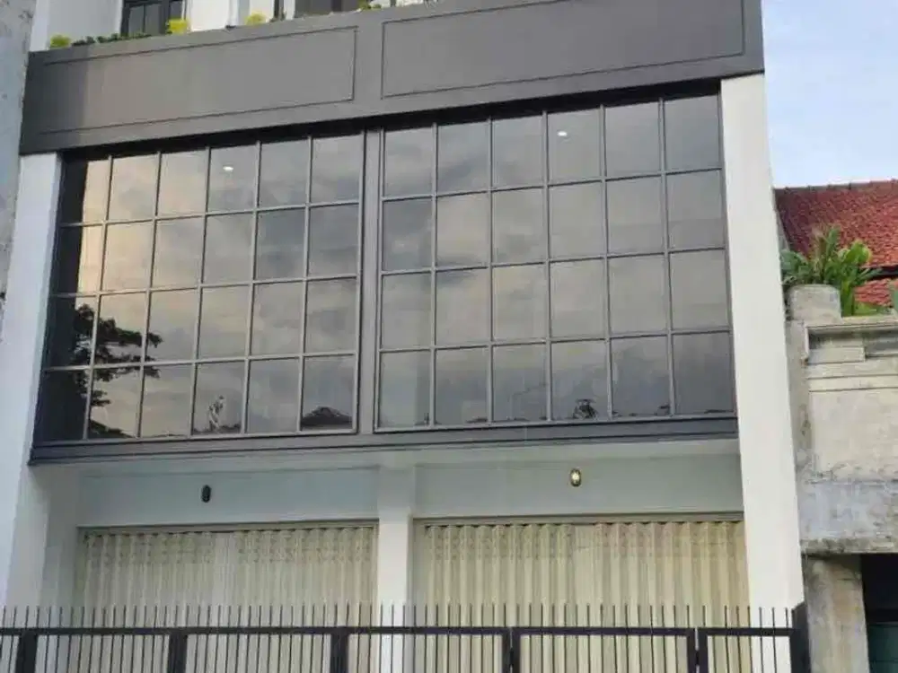 BARU Gress ‼️ Sewa Ruko 3 Lantai Strategis Raya Darmo Baru Barat