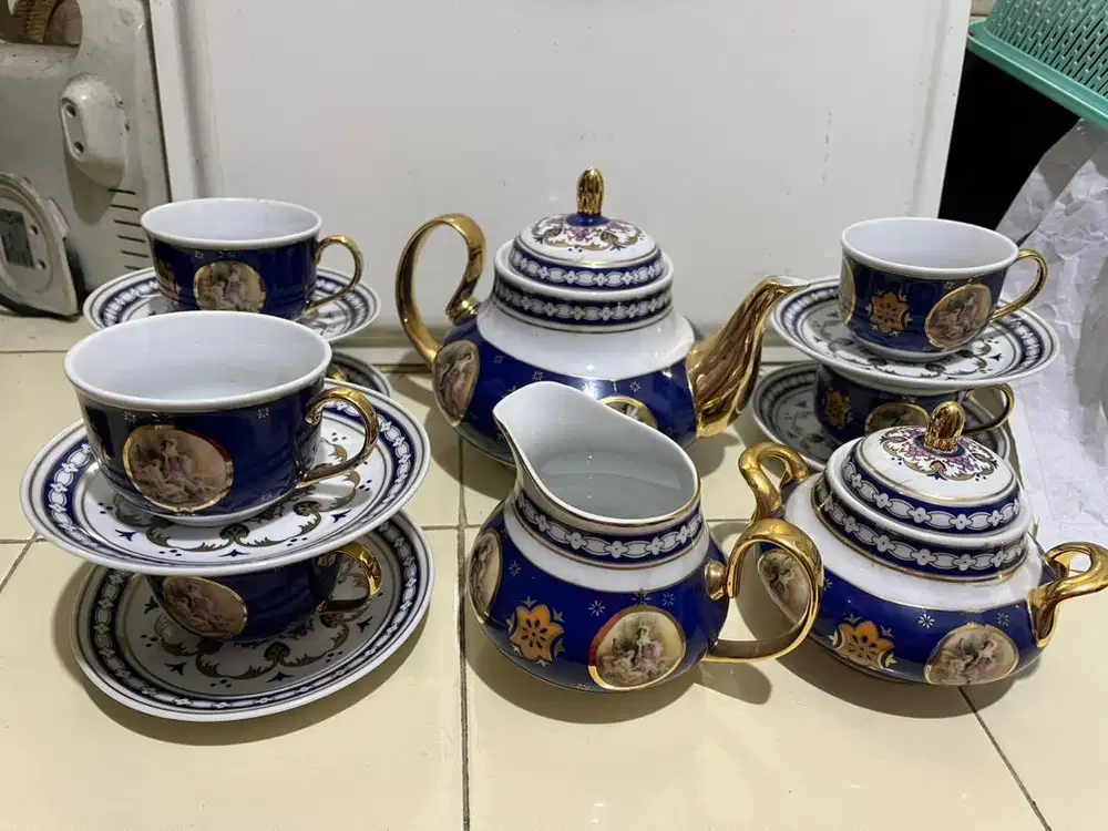 Tea set  yg antik