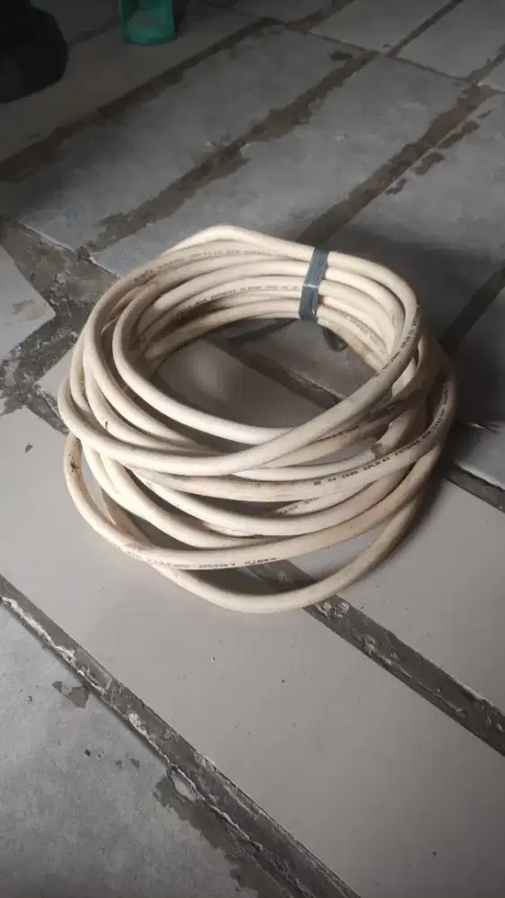 KABEL LISTRIK TEMBAGA TUNGGAL 3x2.5 EXTRANA NYM 7 METER