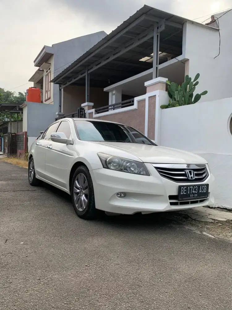 HONDA ACCORD 2.4 VTIL MATIC 2011 UNIT ISTIMEWA