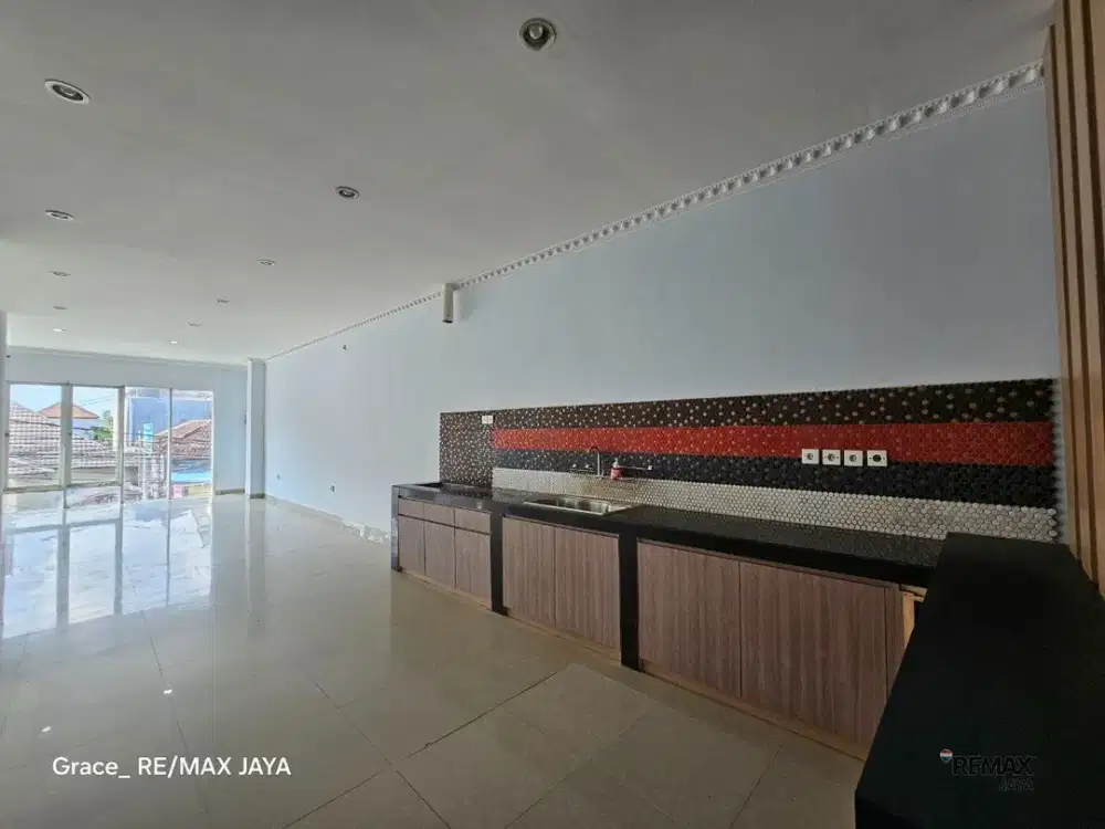 Ruko 3 Lantai Disewakan di Area Sanglah, Denpasar