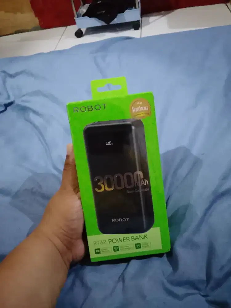 Power bank merek robot tipe RT32