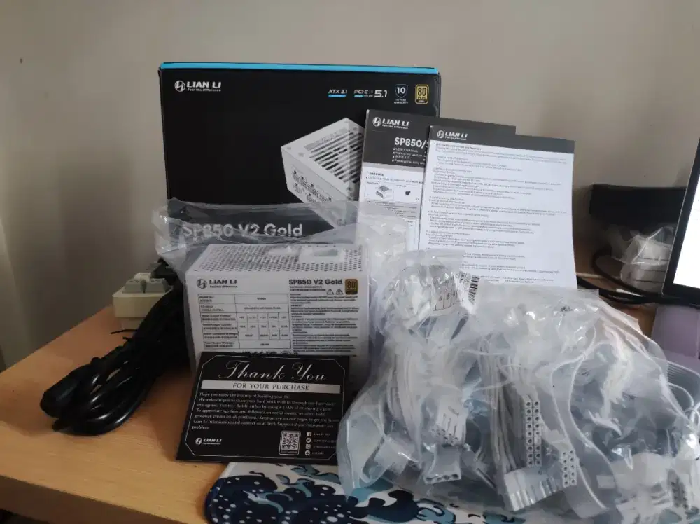 PSU SFX 850watt 80+ Gold Lian Li sp850v2 putih. BNOB