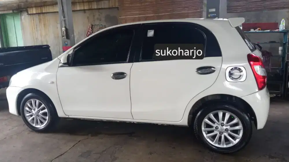 Dijual Toyota Etios 2014 Putih – Pajak Hidup, Siap Pakai (Sukoharjo)
