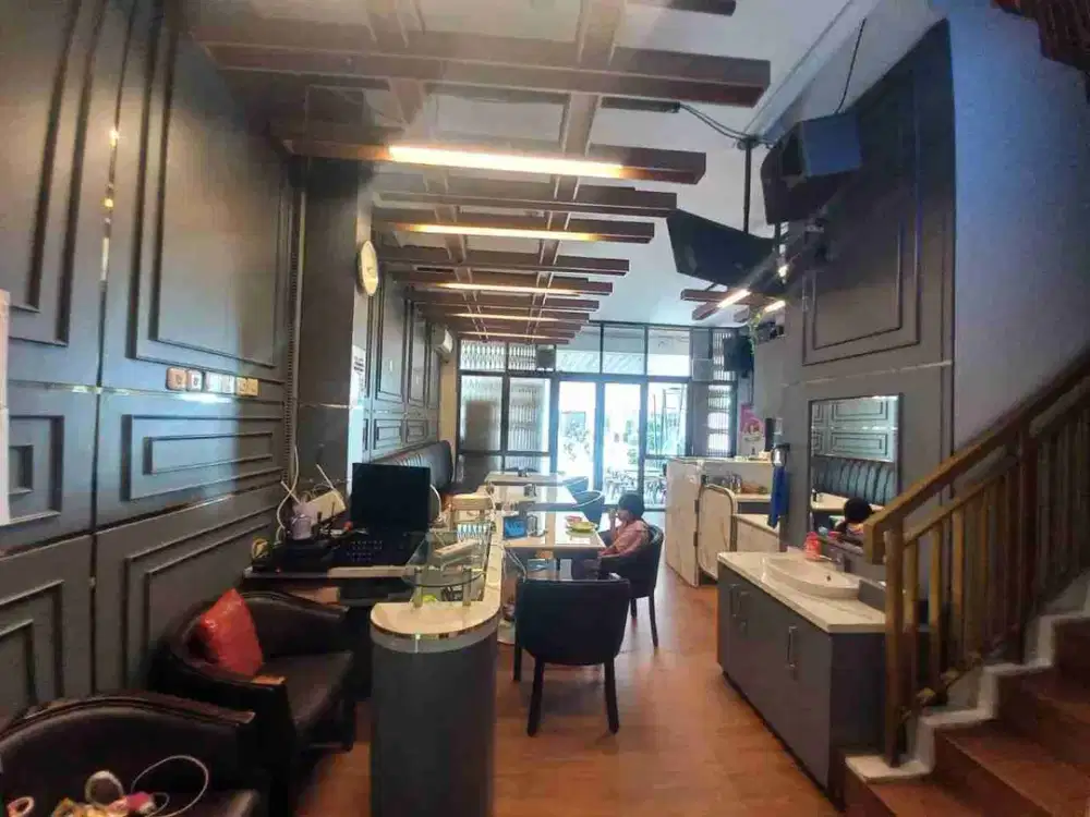 ruko bagus siap pakai eks cafe di Jakarta garden city Jakarta timur