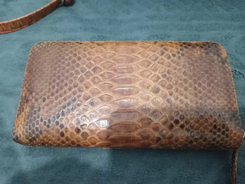 Dompet wanita Bahan Kulit