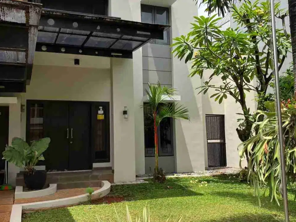 JUAL RUMAH RAFFLES HILLS CIBUBUR SHM POSISI HOEK KULDESAK FURNITUR RAPI SIAP HUNI