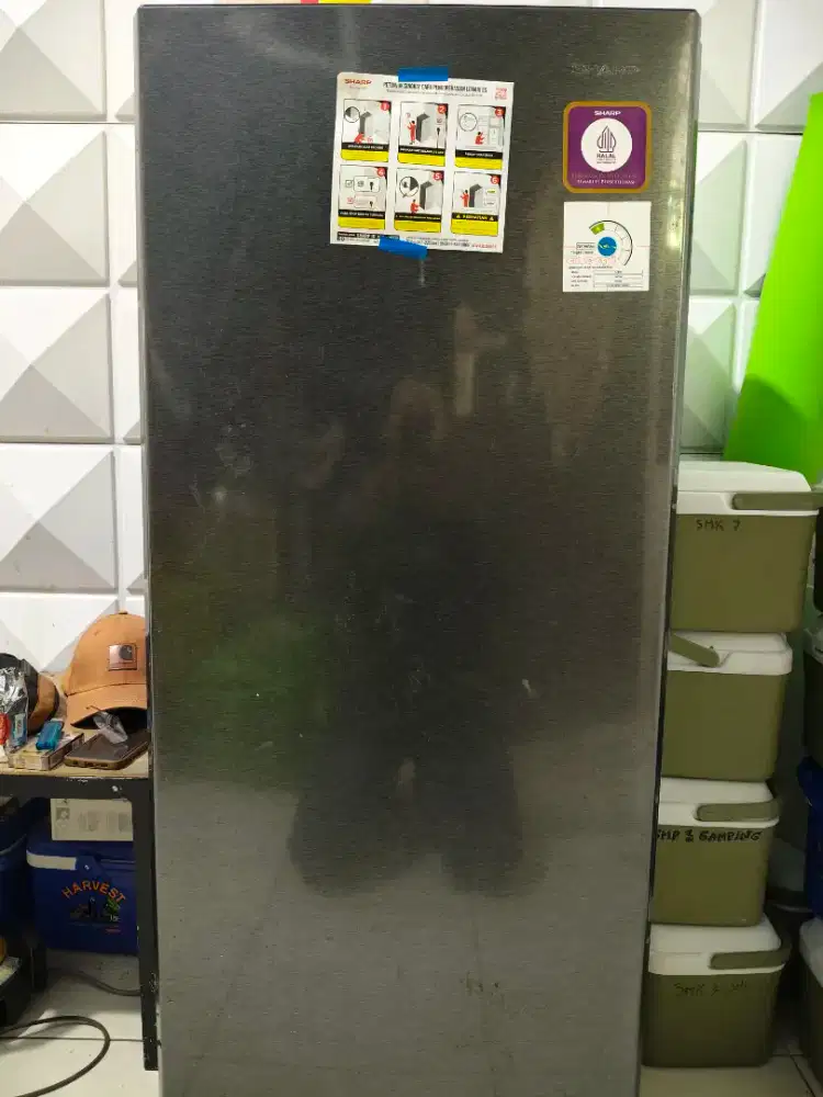 Dijual standing freezer