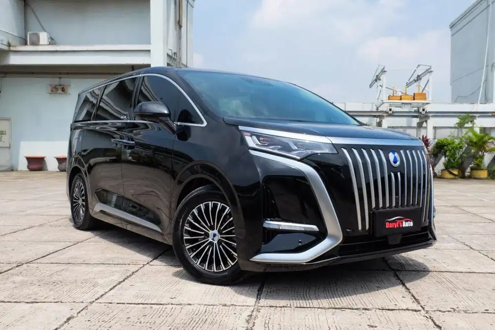 Denza D9 D 9 Elite FWD 4x2 EV AT Like New