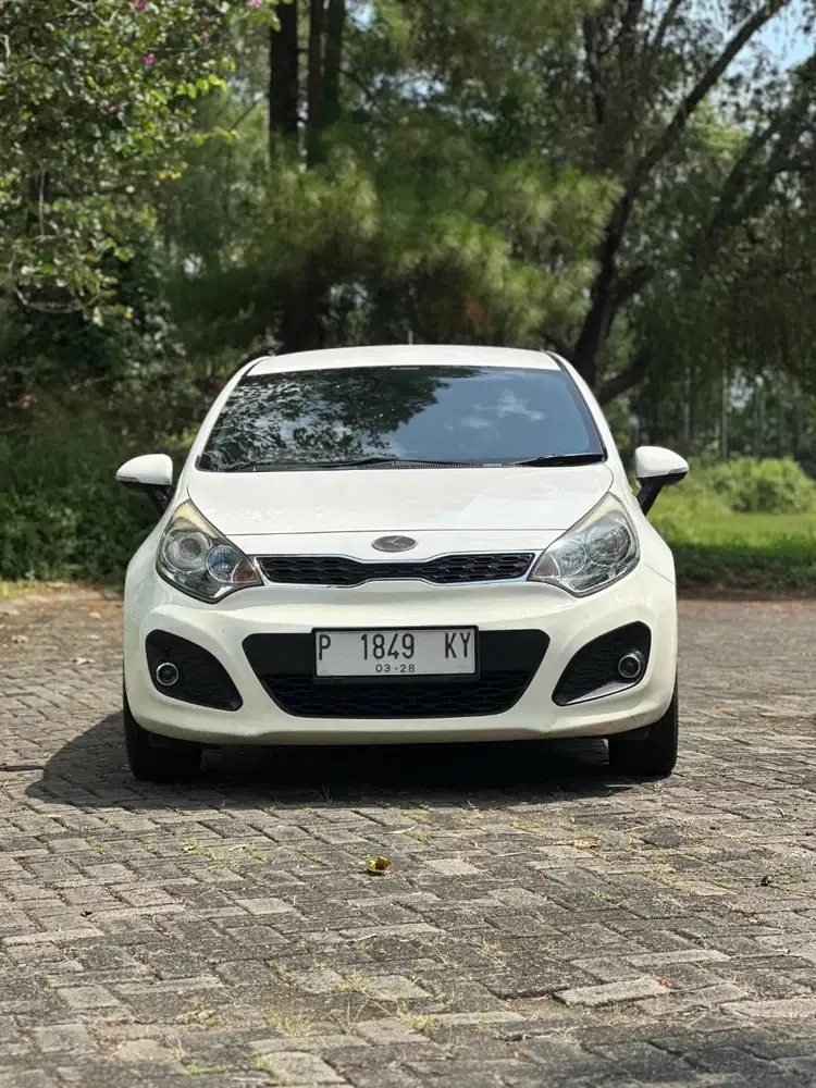 NEW KIA RIO SE 1.4 2013 MATIC SUPER ISTIMEWA