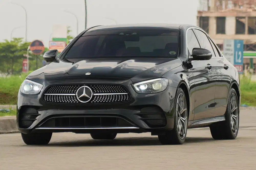 Mercedes Benz E300 AMG Line Facelift 2022 Black Warranty