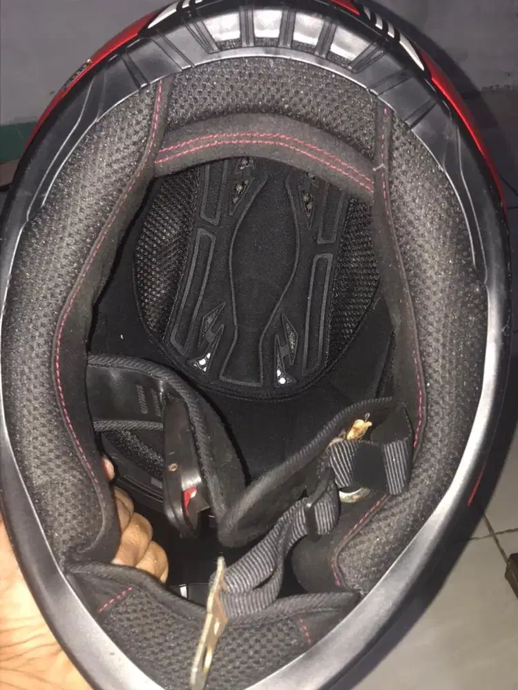 dimaharin aja, helm nya