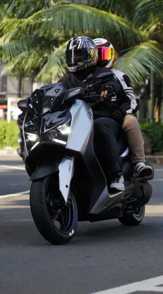 Yamaha Xmax 2025