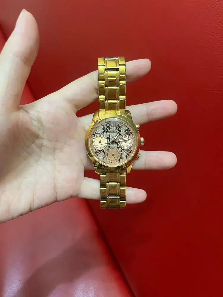 JAM TANGAN GUESS
