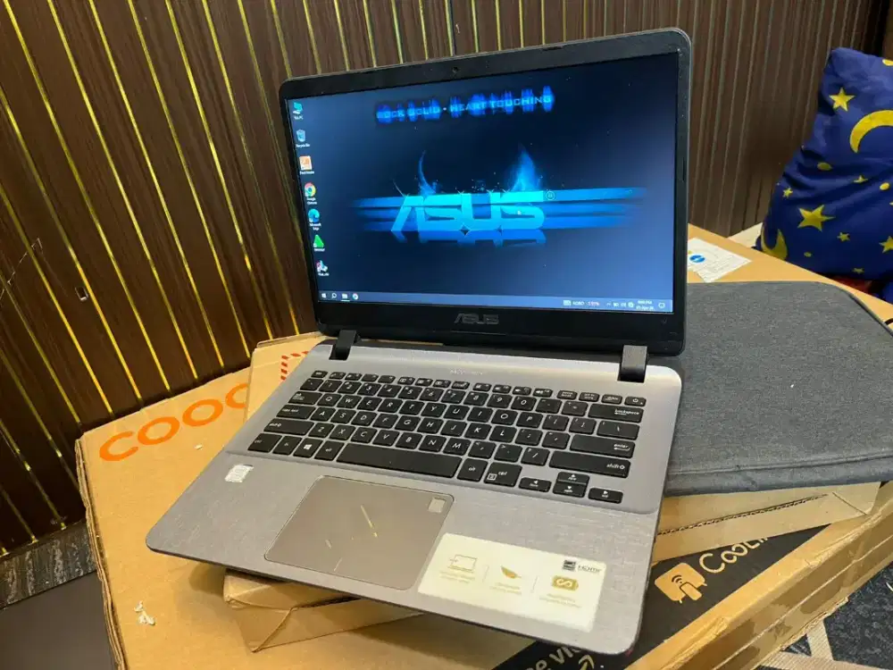 Asus vivobook x407u
Ram 4 
Hdd 1tera /1000 GB