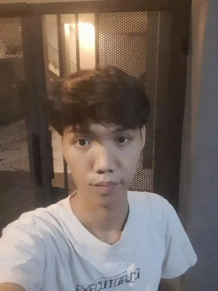 saya mencari pekerjaan atau jasa