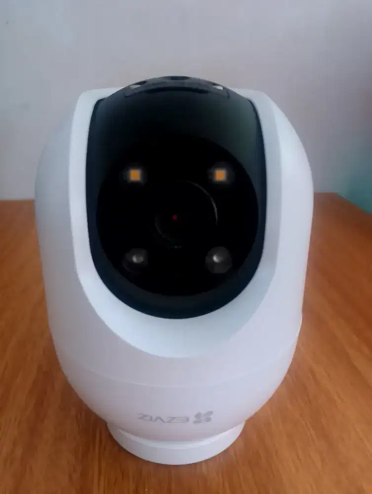 kamera video cctv ezviz c8C