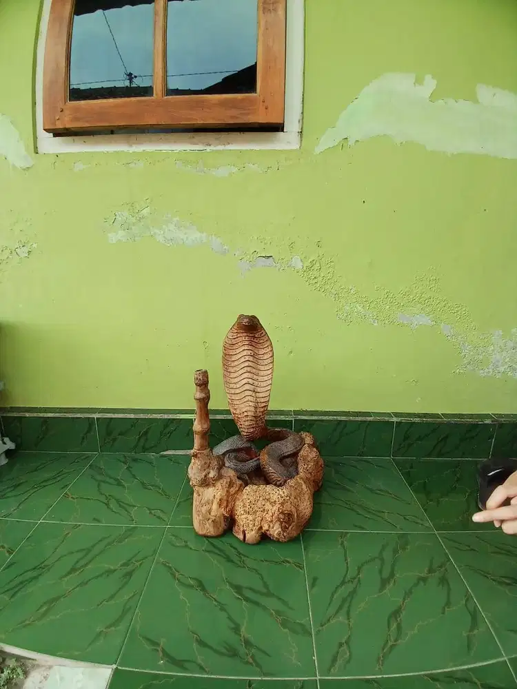 Patung Ular Kobra Jati Asli, Dekorasi Unik dan Estetik