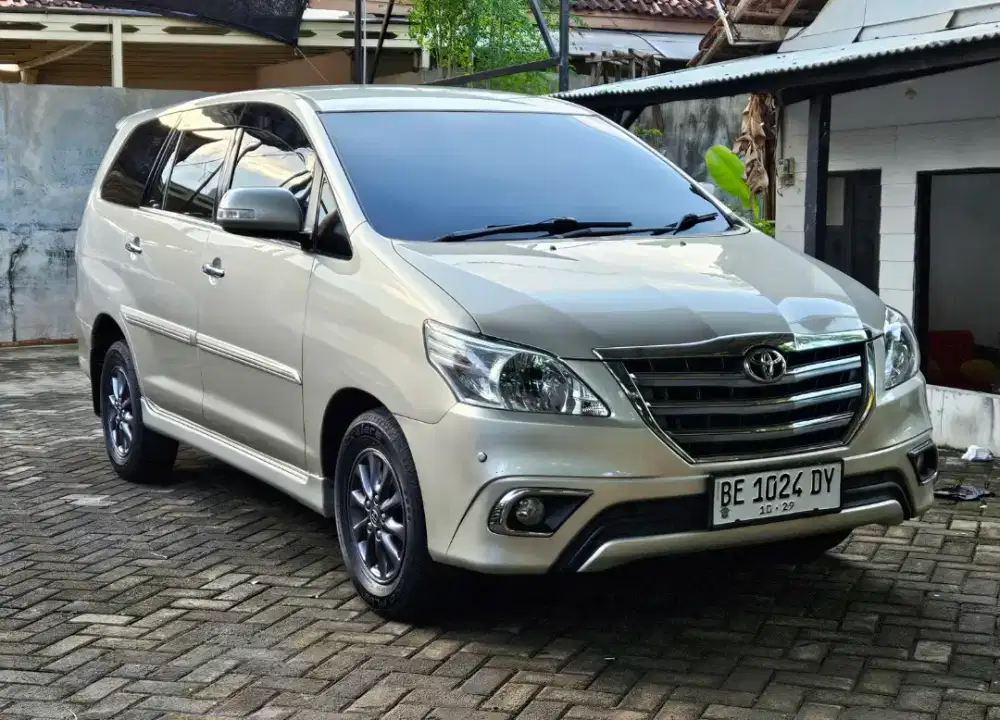 Innova V 2.5 Diesel Matic 2012