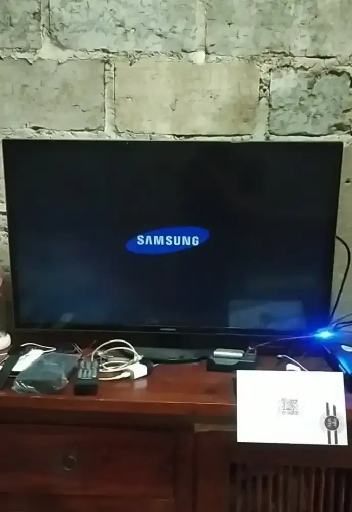 SAMSUNG 32 UA32F4000