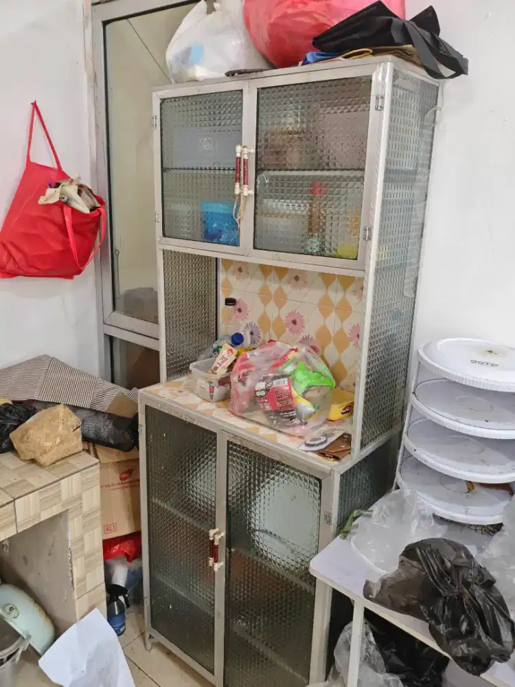 Rak Piring Kaca Dapur