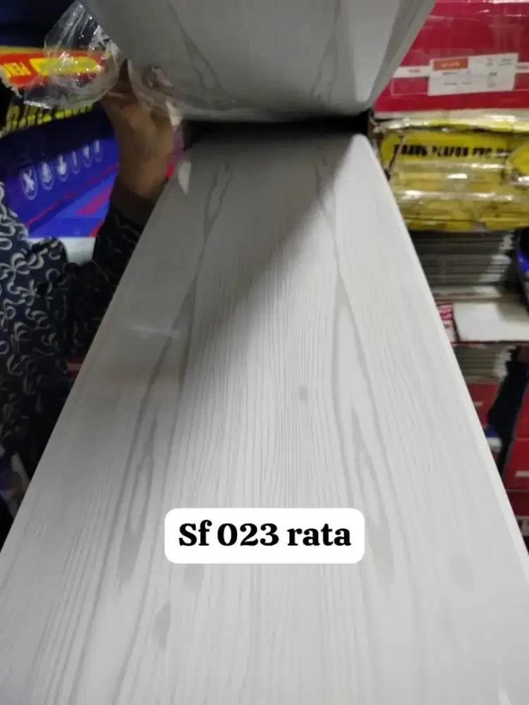PLAFON PVC MENERIMA ANTAR BAHAN & TERPASANG