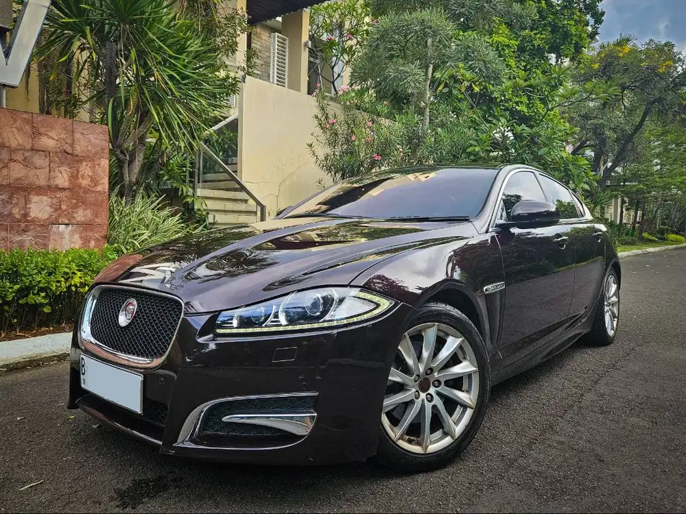 (HARGA CASH) JAGUAR XF 2015 (Burgundy on Beige)